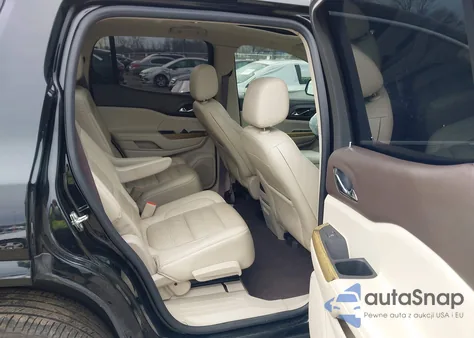 2017 GMC Acadia Denali z USA, uszkodzony, nr VIN 1GKKNXLS7HZ317849